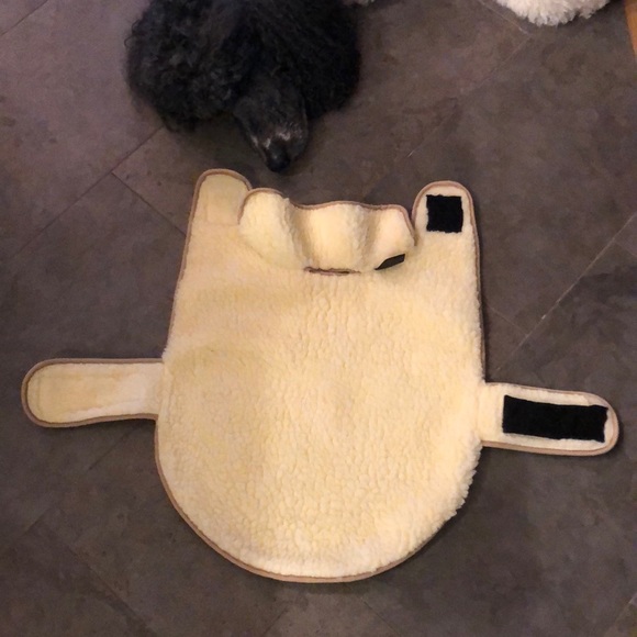 Doctors Foster and Smith faux fleece and suede dog jacket - Picture 4 of 9